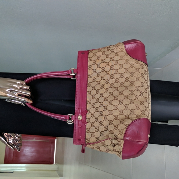 Gucci Handbags - GUCCI MONOGRAM MEDIUM MAYFAIR TOTE CHERRY BAG